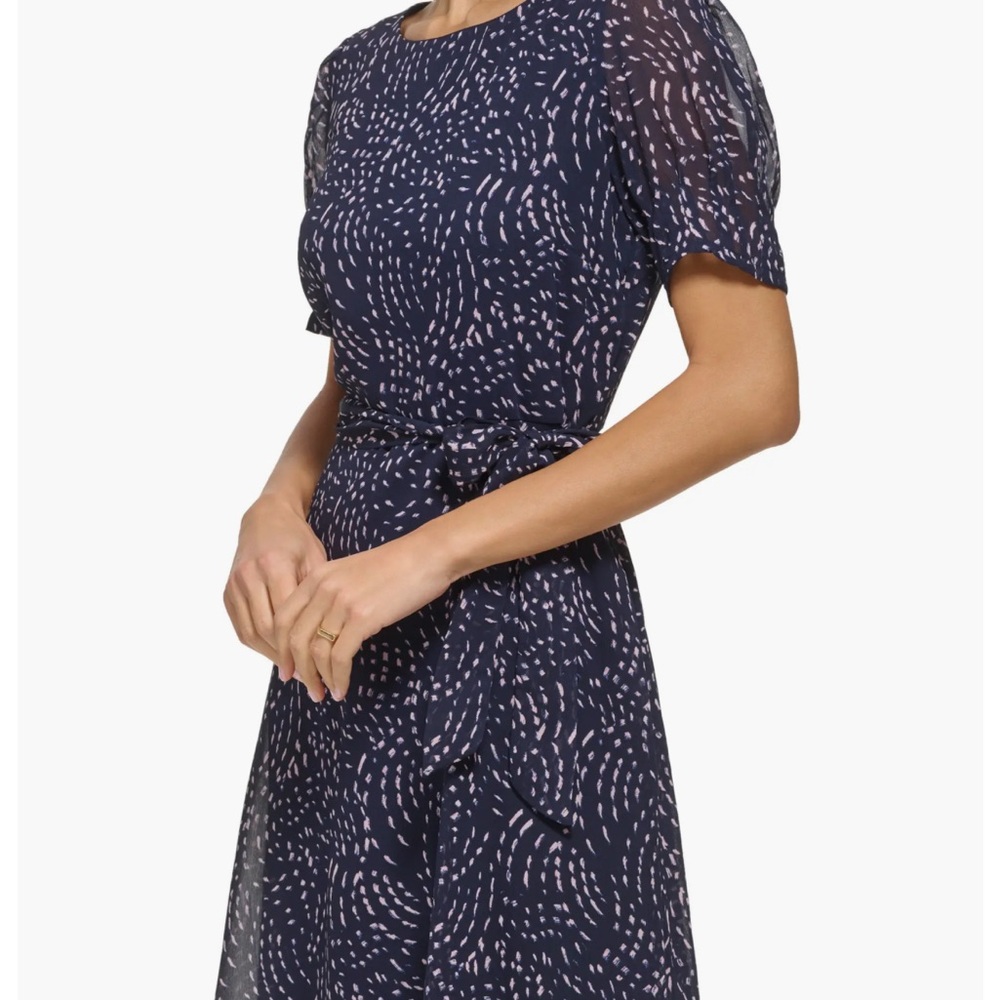 DKNY size 14 Navy & White Abstract Print Dress – Puff Sleeve Chiffon